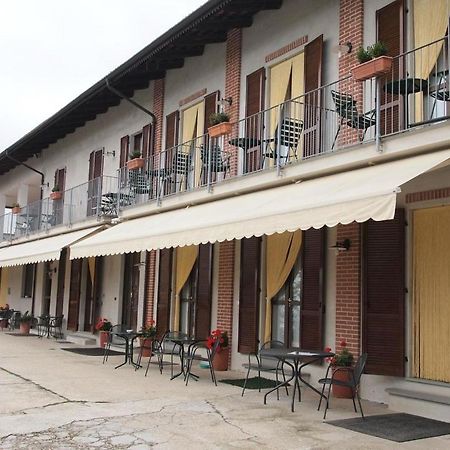 Agriturismo Le Viole Barolo Kültér fotó