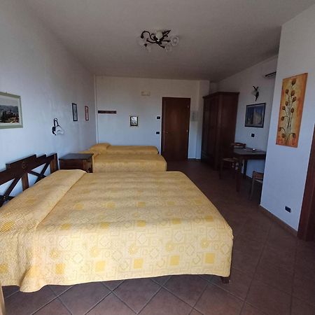 Agriturismo Le Viole Barolo Kültér fotó