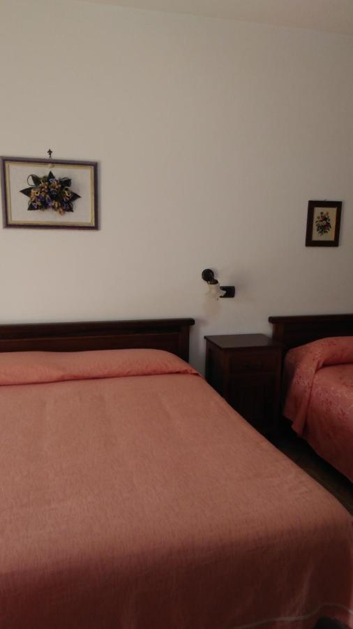 Agriturismo Le Viole Barolo Kültér fotó