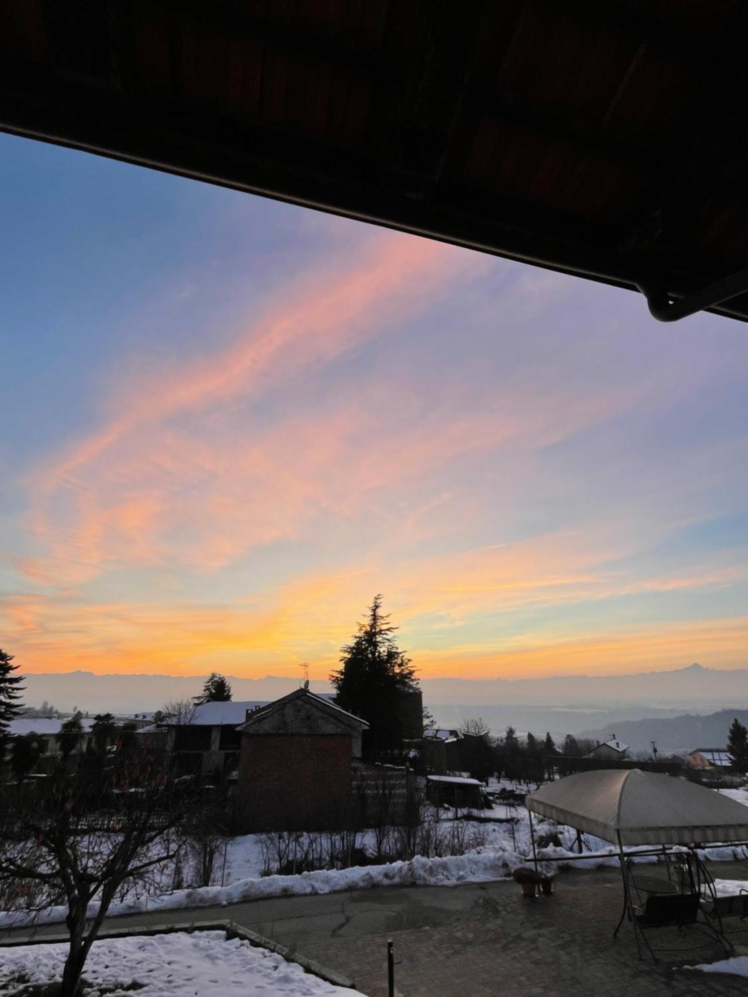 Agriturismo Le Viole Barolo Kültér fotó